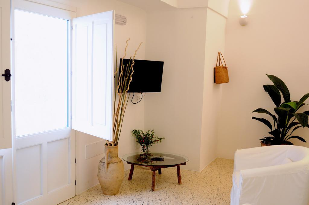 Holiday Home La Corte Dei Pirri Gagliano del Capo Room photo