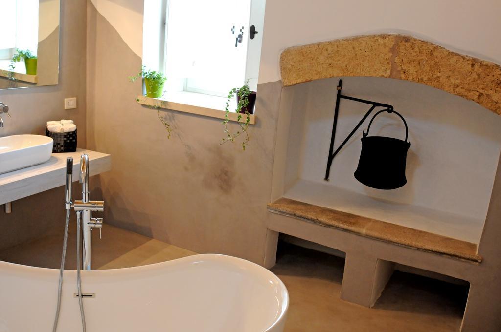 Holiday Home La Corte Dei Pirri Gagliano del Capo Room photo